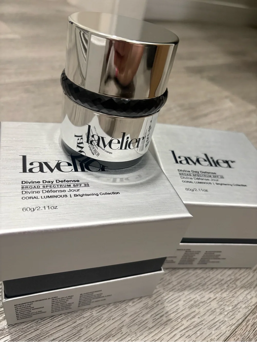 Lavelier Divine Day Defense SPF 30 Sunscreen and Moisturizer 2-in-1